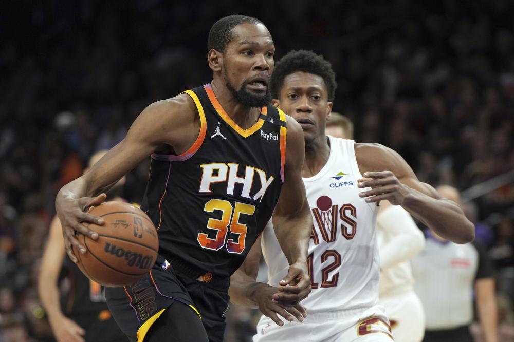 她以敏锐的 她以敏锐的