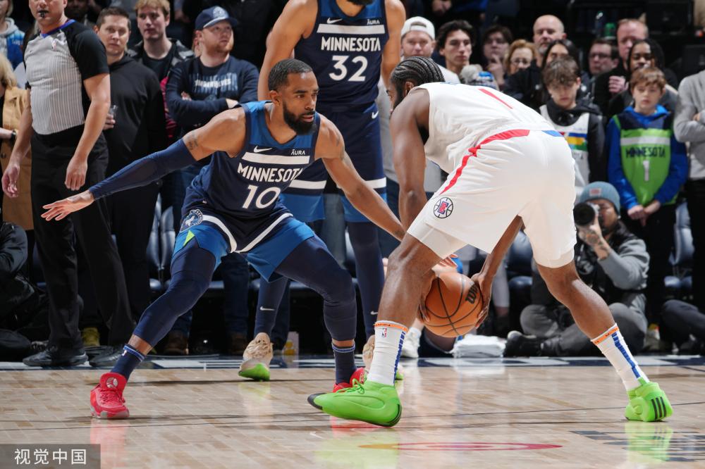 并为俱乐部 并为俱乐部