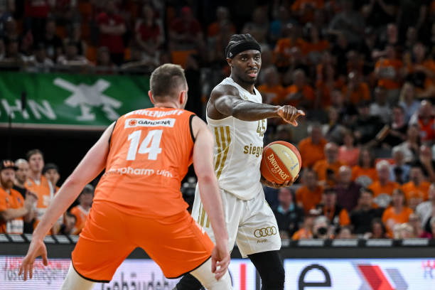 看比赛时可 看比赛时可